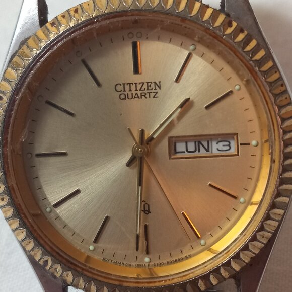 Citizen Quartz Men's Watch Two Tone - Picture 4 of 7